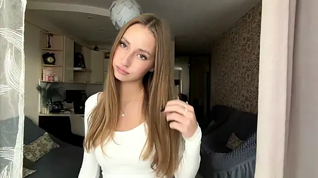 Chat +18 de ShelbaMitsuda ao vivo