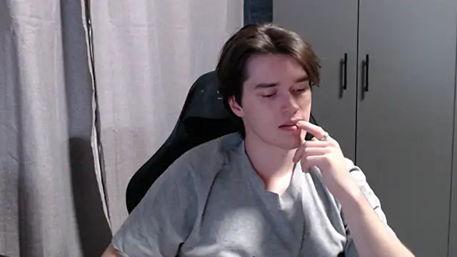 XXX chat uživo modela arthur___king