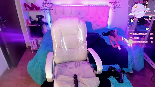 Scarlette_Cooper_ Adlı Modelin Canlı XXX Sohbeti