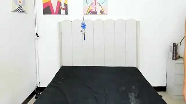 XXX chat uživo modela MirandaSterling