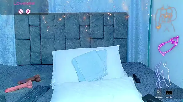 Chat +18 de NicolasTorrez ao vivo