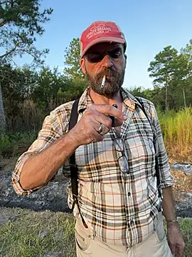 Bigcountrysmoker13's Live XXX Chat