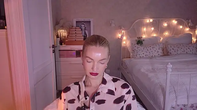 aestetick Adlı Modelin Canlı XXX Sohbeti