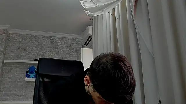 JonahShaw Chat XXX live