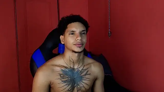 Chat +18 de kai_storm77 ao vivo