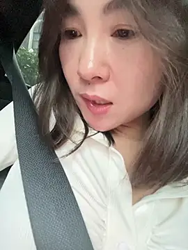 Eva10069 现场XXX聊天