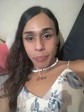 pretty_ariiel Adlı Modelin Canlı XXX Sohbeti