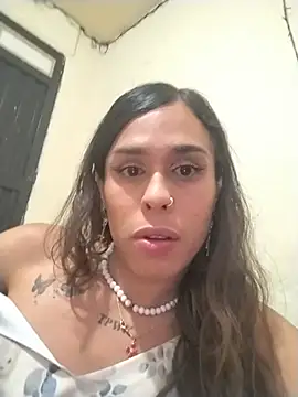 Chat XXX en directo de pretty_ariiel