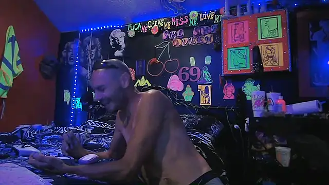 DaddyAndSplashQueen XXX чат на живо