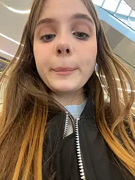 Chat +18 de Lunabelle_ ao vivo