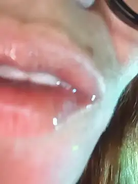 XXX chat uživo modela belliginger