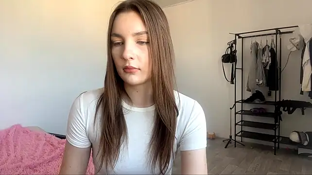 JuleCawood Adlı Modelin Canlı XXX Sohbeti