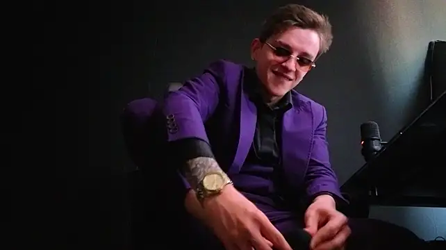 FelixStarkk XXX чат на живо