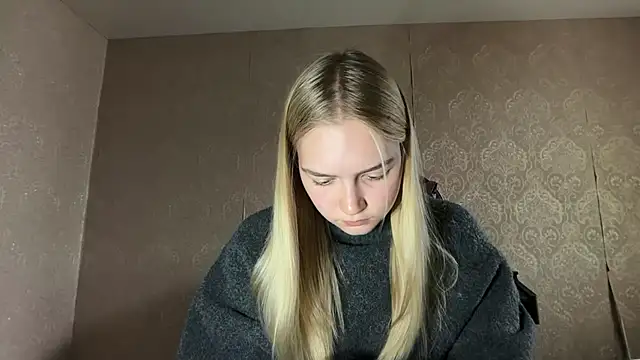دردشة blondegirl2026 الجنسية المباشرة