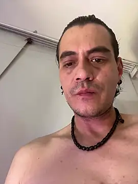 Cristian_blaze Chat XXX in diretta