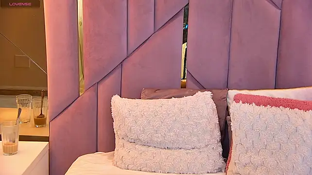 SophieeCharm Chat XXX live