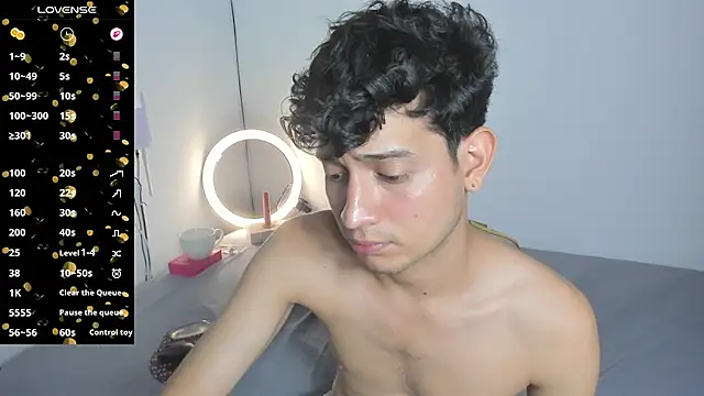 Benjamin_Buster 라이브 XXX 채팅