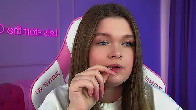 Chat +18 de CrystalLyons ao vivo