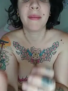 Minae_Kinamoto Adlı Modelin Canlı XXX Sohbeti