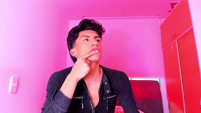 XXX chat uživo modela Erick_Velveth
