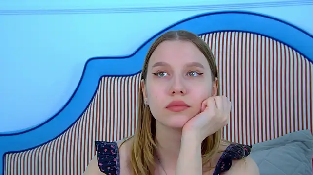 LiliLinn's Live XXX Chat