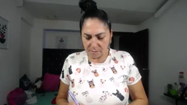 mature_bigboobs10's Live XXX Chat