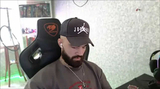 Chat +18 de _Serious_Man ao vivo