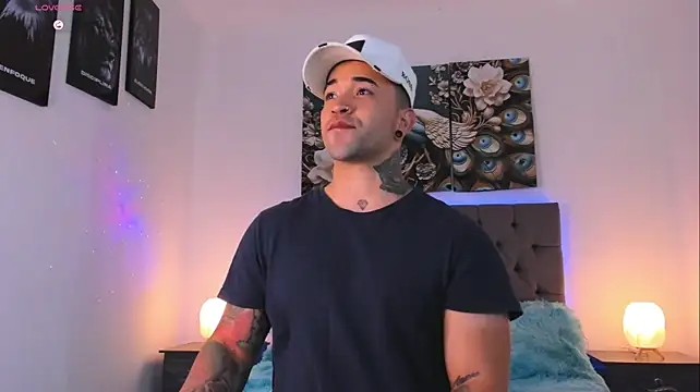 Mathew_Colee Live XXX Chat