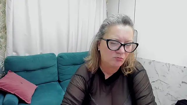 LeaPure's Live XXX Chat