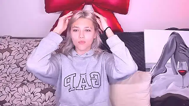 DitaBump Adlı Modelin Canlı XXX Sohbeti