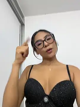 دردشة amira_cute2 الجنسية المباشرة
