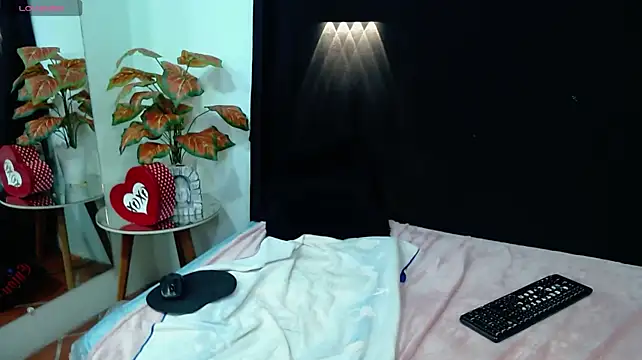 noah_bluex Chat XXX in diretta