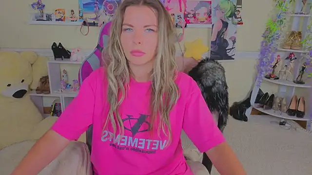 Онлайн чат XXX Real_Tini