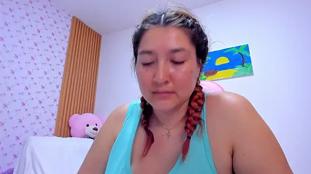 Soyqueen Adlı Modelin Canlı XXX Sohbeti