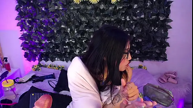 ladymooncs 即時 XXX 聊天
