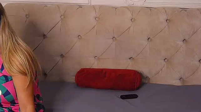 Chat +18 de SarahLynz ao vivo