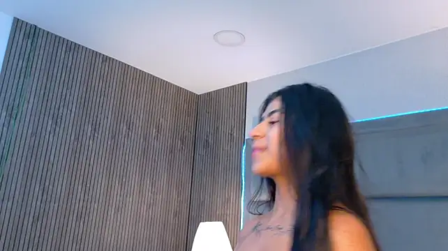 ScarletJons Chat XXX in diretta