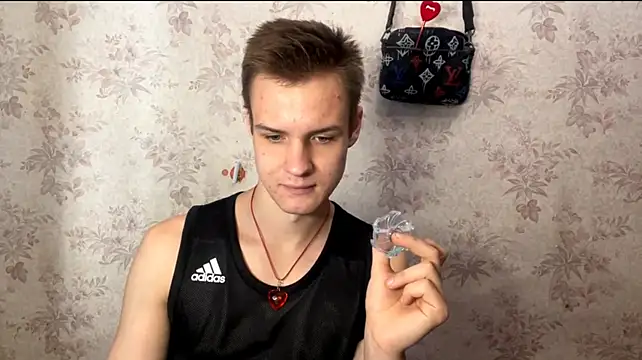 Онлайн чат XXX BigBabyMax