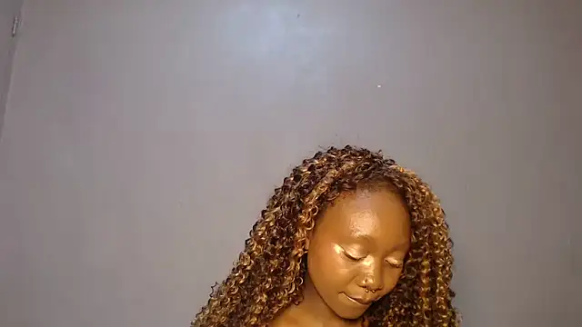 SpicyMackenzie22's Live XXX Chat