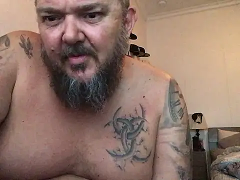 TatooedBear – Live XXX-chat