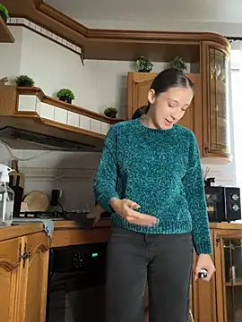 CherryBombs- live XXX chat