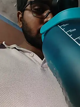 Chat XXX ao vivo de Harsha_Happy