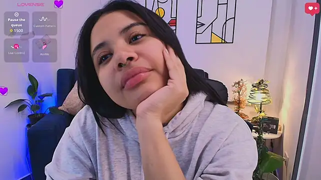 nicemiiaa7_'s Live XXX Chat