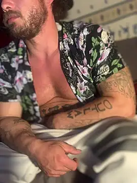 Ldnick69's Live XXX Chat
