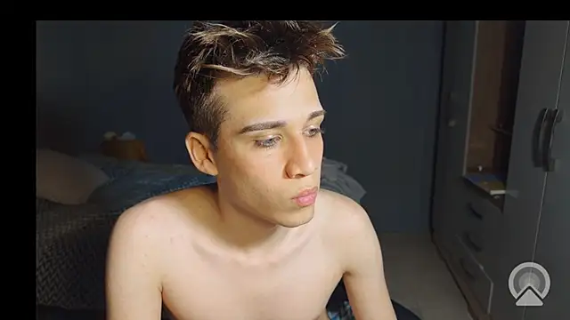 kevinnoff19 Webcam-Show