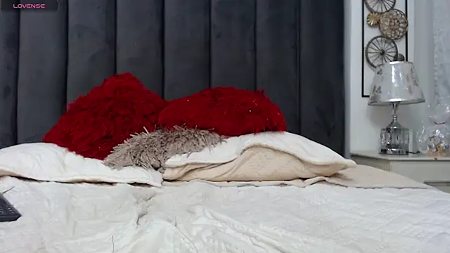 XXX chat uživo modela DaniStuart