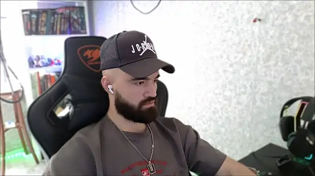 Chat XXX en directo de _Serious_Man