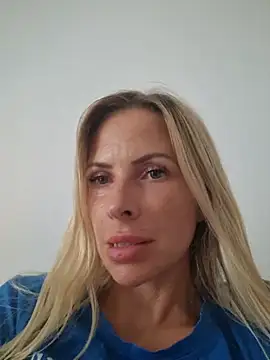Chat XXX en directo de Luna_Veil