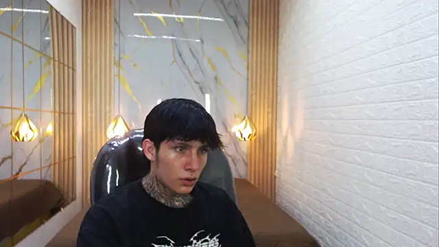 Онлайн чат XXX Cry_thereal