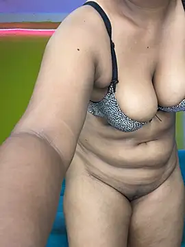 دردشة Latina-Booty الجنسية المباشرة